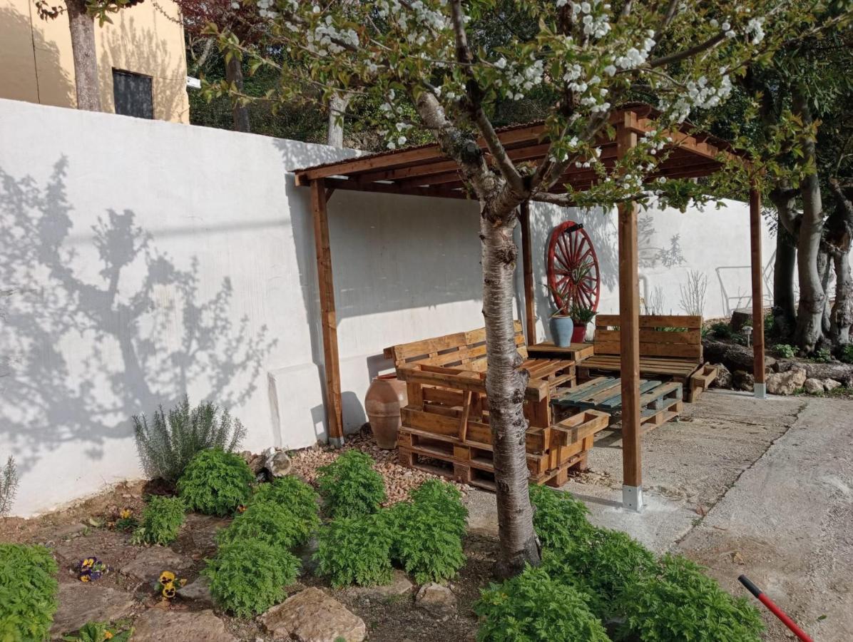Larrion Hostal - Ostatua Exterior foto